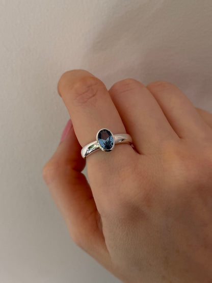 ONE-OFF BEZEL SET RING