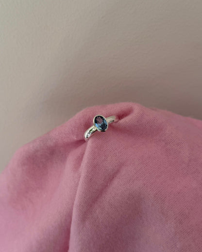 ONE-OFF BEZEL SET RING